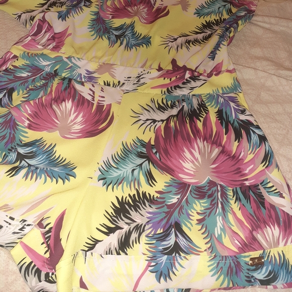 Romper - Picture 2 of 9